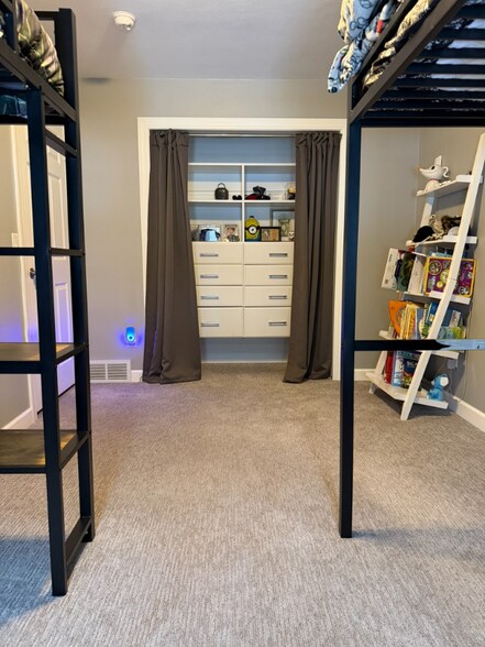 Building Photo - 1507 Andaman St