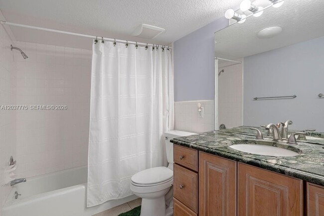Building Photo - 23 Royal Palm Pl