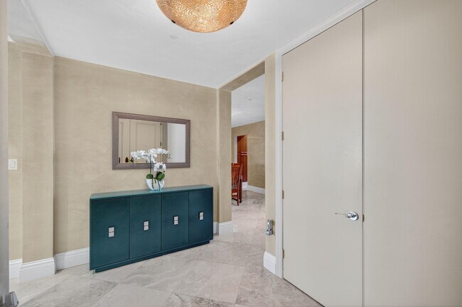 Building Photo - 1600 S Ocean Blvd