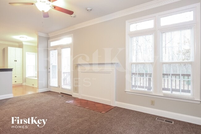 Building Photo - 1792 Glenridge Dr