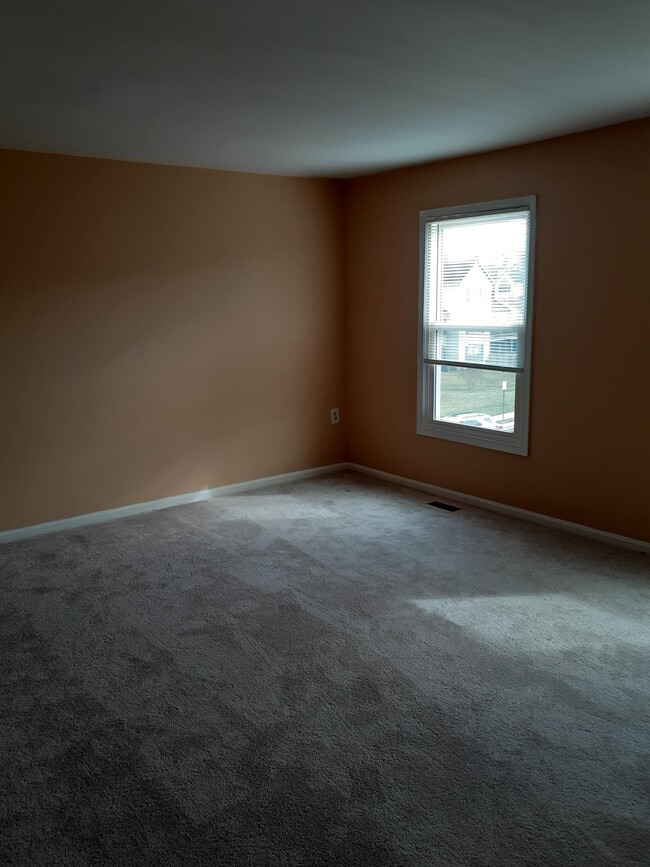 Building Photo - 7540 Belle Grae Dr