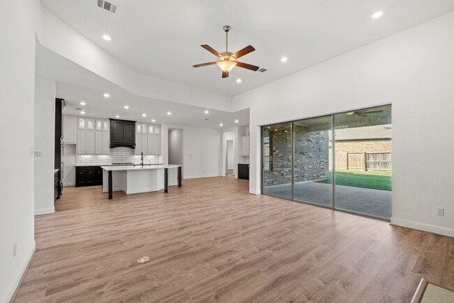 Building Photo - 18935 Wild Thornberry Dr