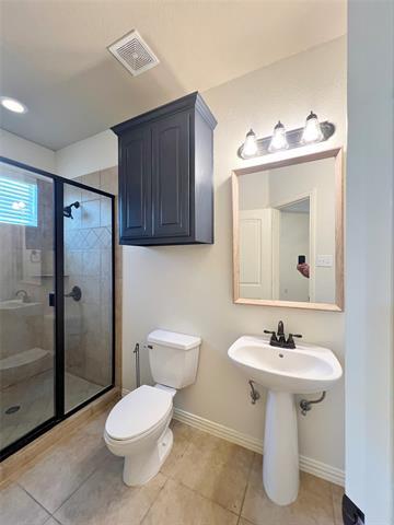 Building Photo - 107 Oakmont Dr