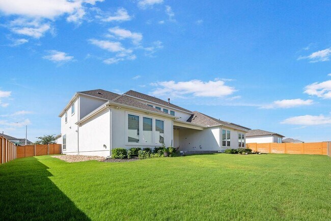 Building Photo - 3304 Belted Galloway St