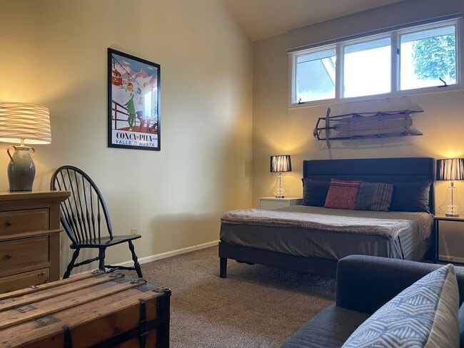 Building Photo - 230 Nottingham Rd