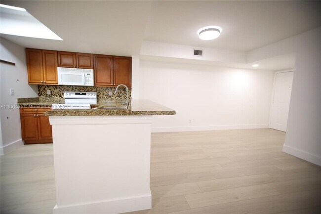 Building Photo - 9200 W Atlantic Blvd