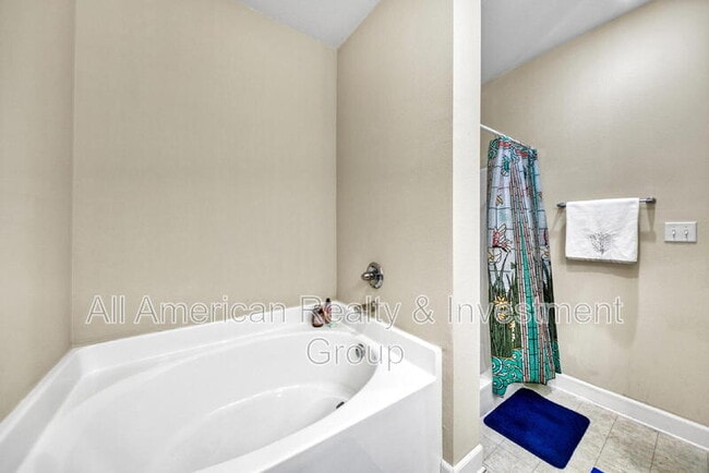 Building Photo - 511 Arbor Lake Dr