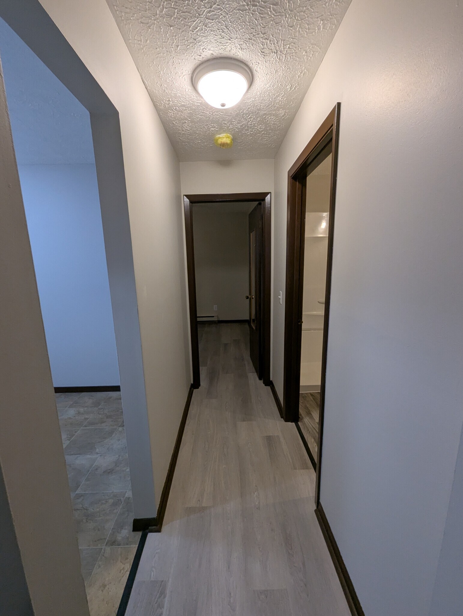 Building Photo - 237 Summit St N