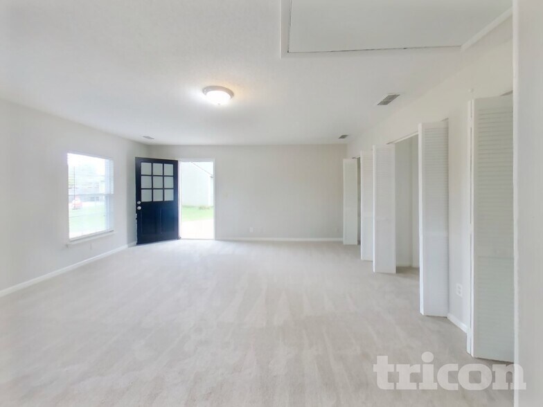 Building Photo - 1064 Lana Court