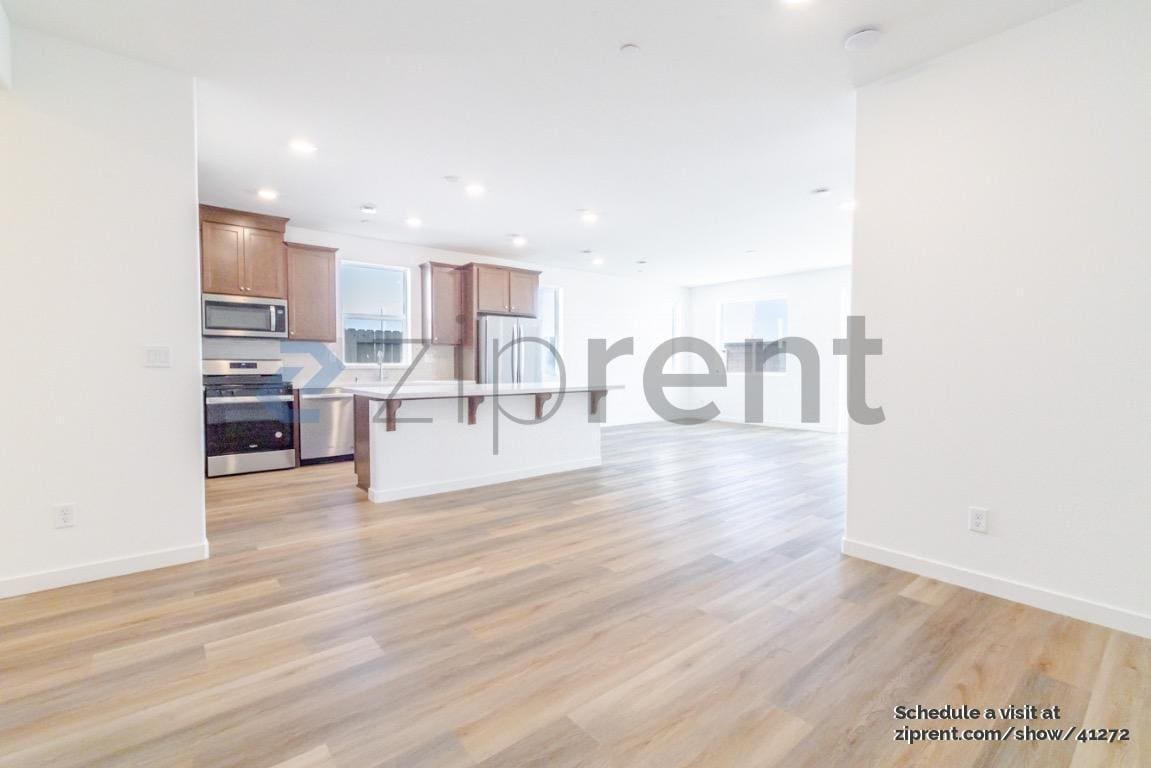Building Photo - 7417 Moon Dream Wy