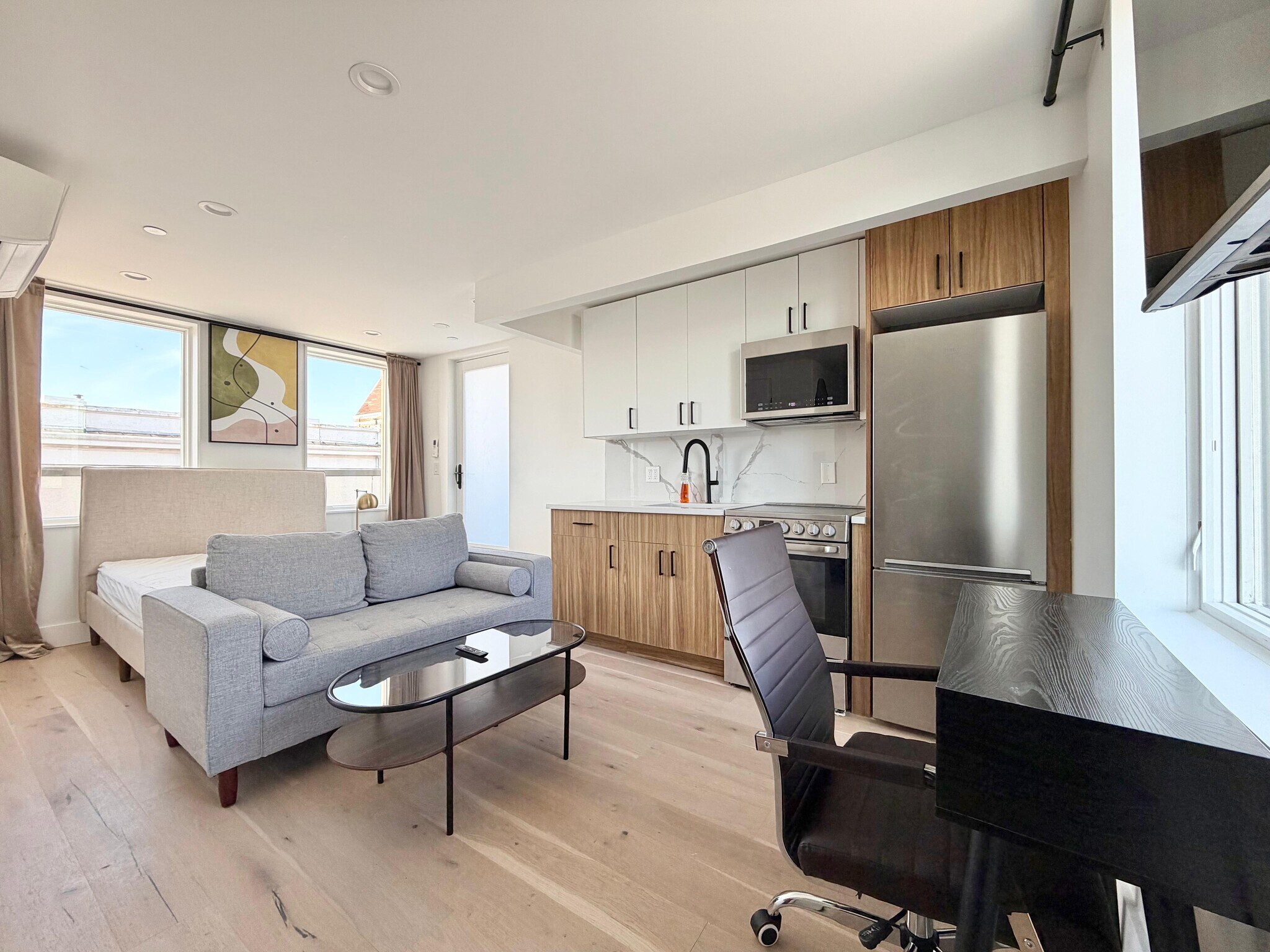 Building Photo - 485 Tompkins Ave