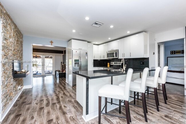 Building Photo - 2713 Sherman St