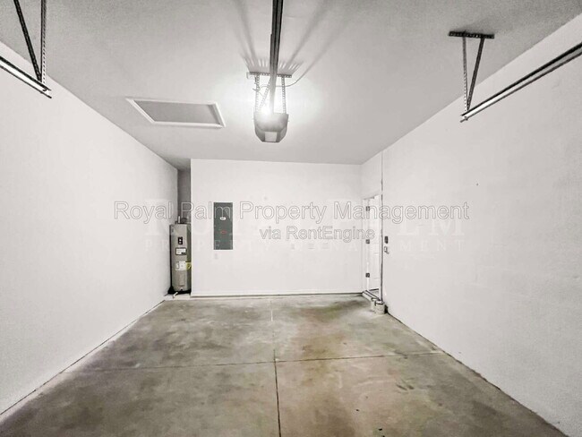 Building Photo - 1322 Trafalgar Pkwy