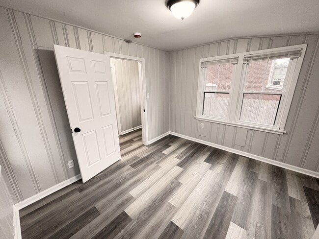 Building Photo - 511 Court St