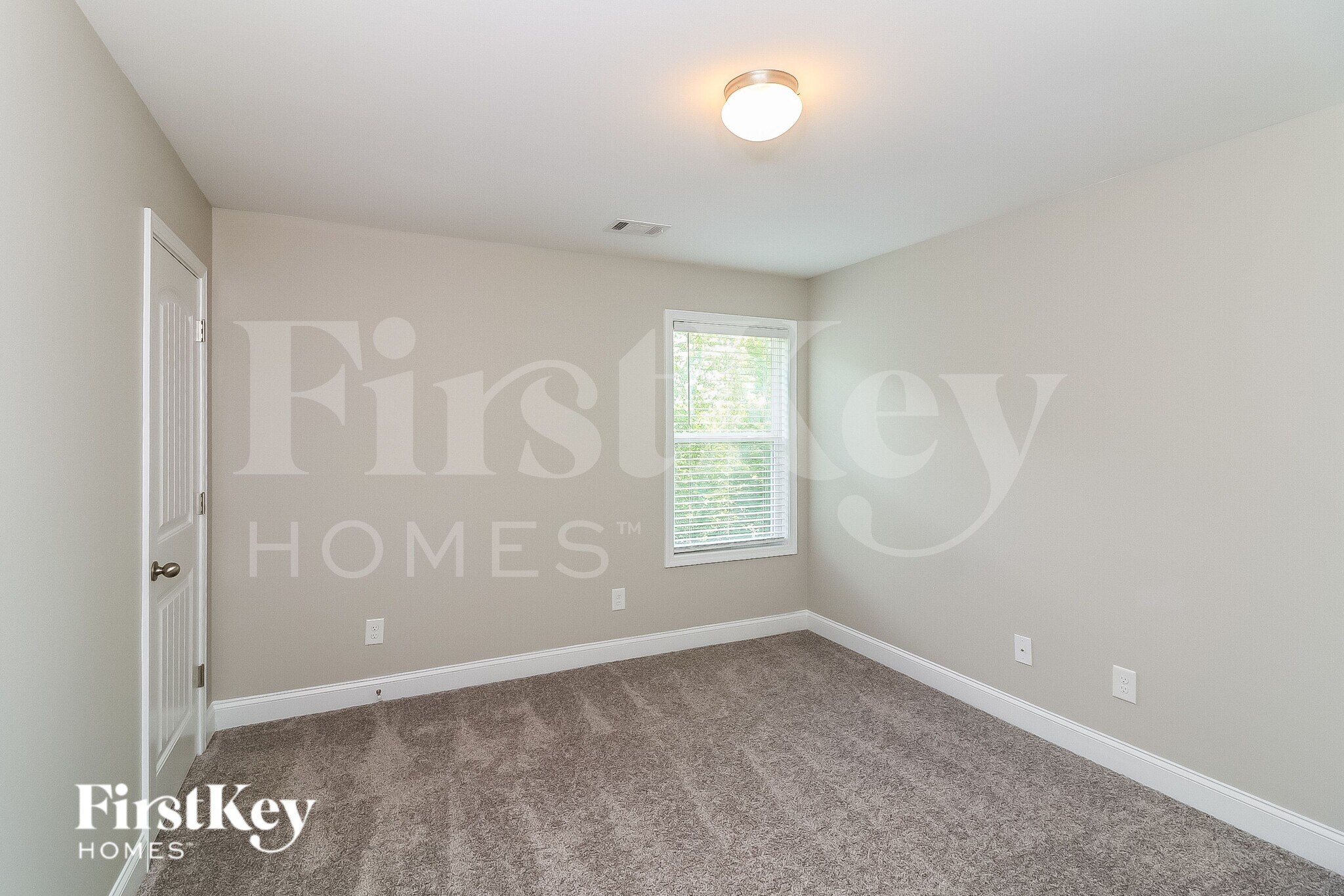 Building Photo - 125 Holland Grove Dr