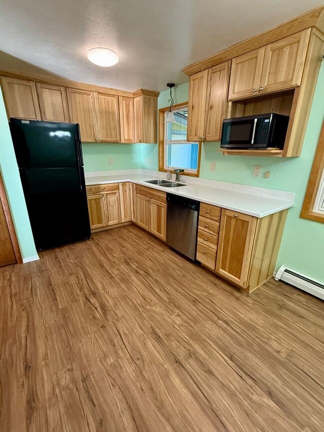 Building Photo - Beautiful 3 bd, 2 bath home for rent in Fairbanks!