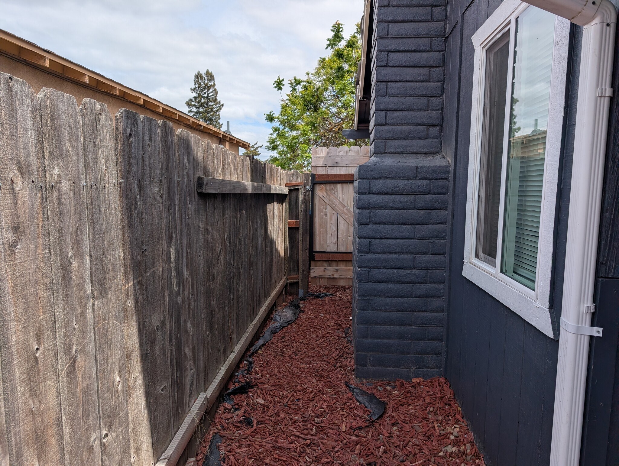 Building Photo - 9227 Kelley Dr