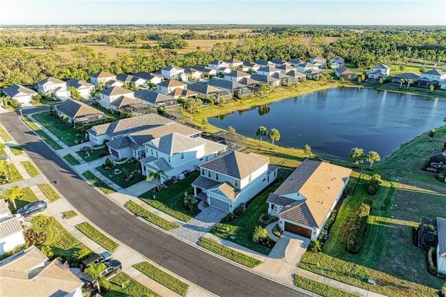 Building Photo - 6629 Fort Pierce Ave