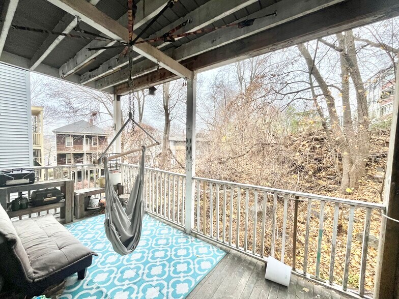 Building Photo - 12 Bucknam St