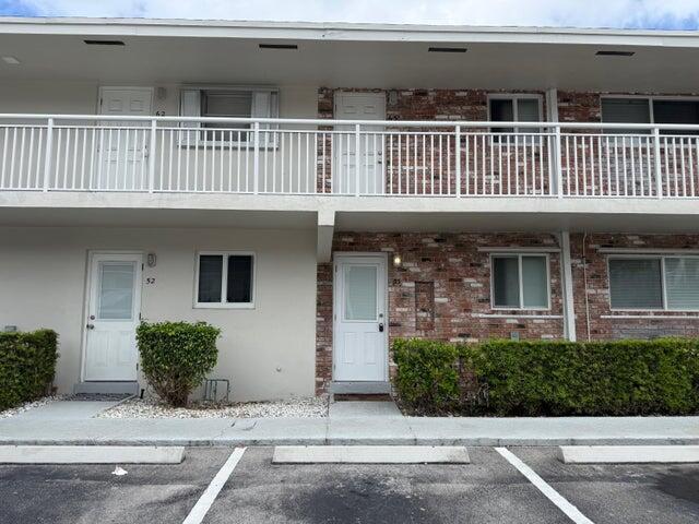 Building Photo - 3850 NE 21st Way