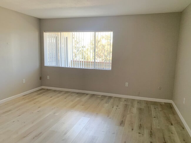 Building Photo - COZY 2BD/2BA CONDO AVAILABLE IN SAN DIEGO
