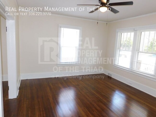 Building Photo - 1213 E Sprague St