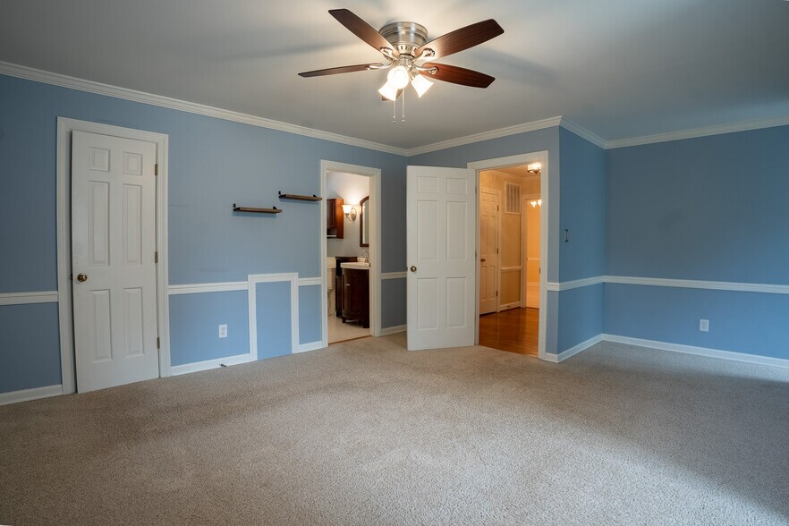 Building Photo - 4716 Heritage Dr