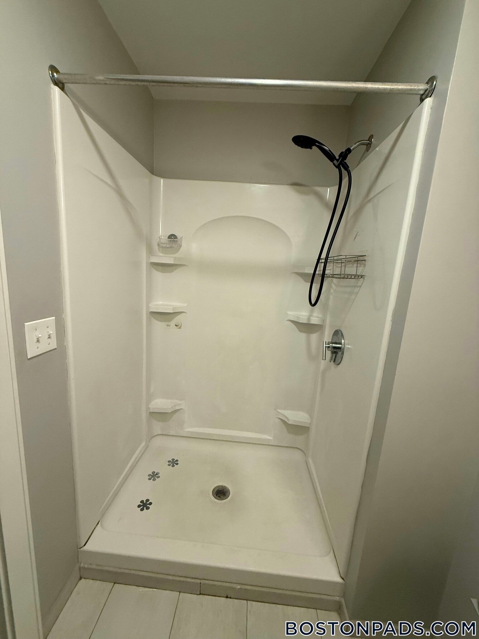 Building Photo - 23 Central Ave