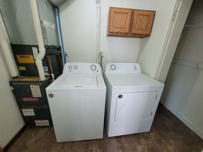 Building Photo - bry1804