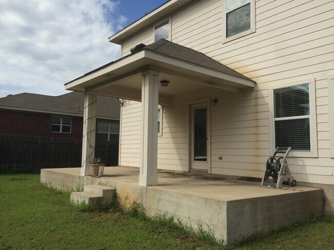 Building Photo - 3604 Sandy Brook Dr