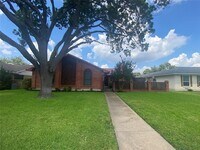 Building Photo - 4915 Chilton Dr