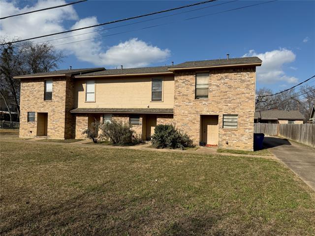 Building Photo - 422 W 4th St