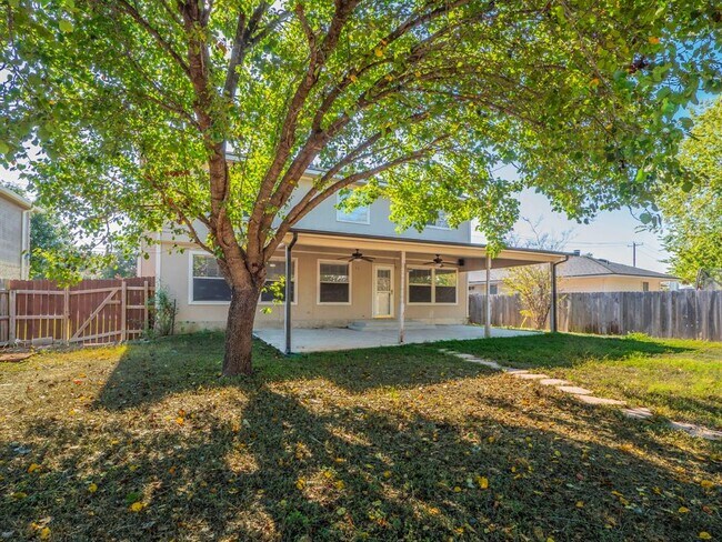 Building Photo - 2316 Logan Dr