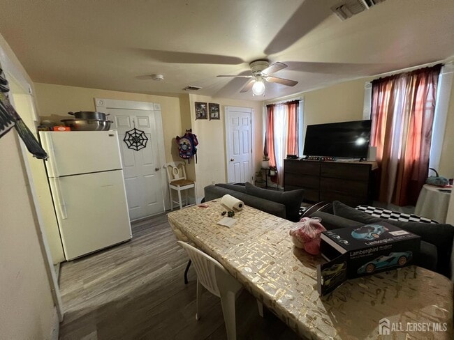 Building Photo - 109 Washington St