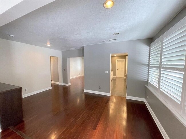 Building Photo - 3903 W Corona St
