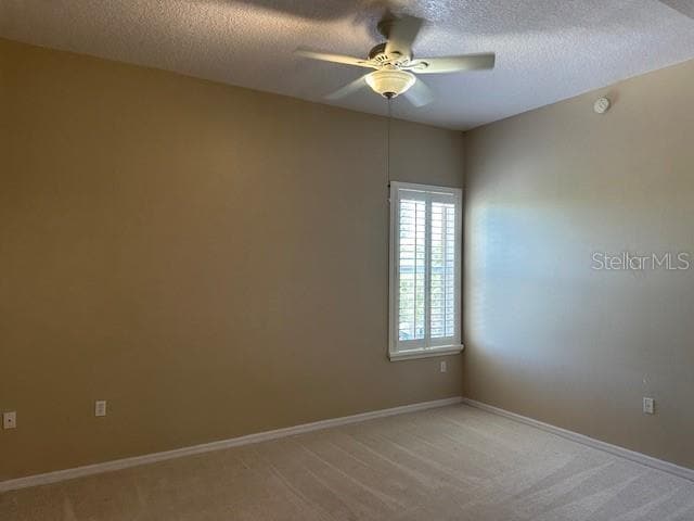 Building Photo - 606 Wells Ct