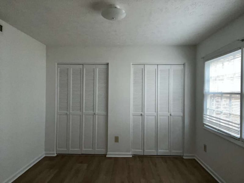 Building Photo - 1237 Shalom Dr