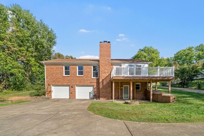 Building Photo - Nice all brick home- in the heart of Sango!