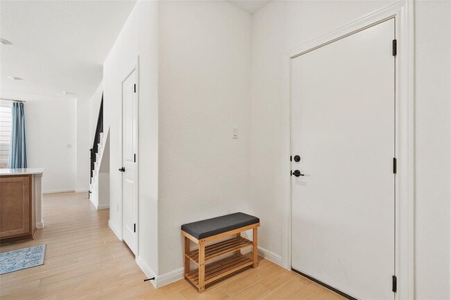 Building Photo - 304 Regatta Trl