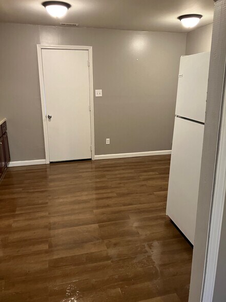 Building Photo - 115 Rupe St