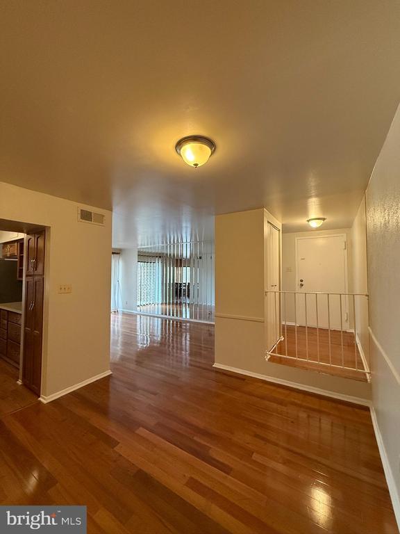 Building Photo - 11214 Cherry Hill Rd