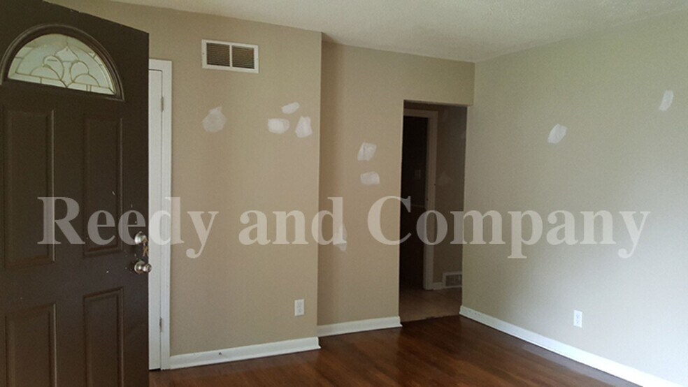 Building Photo - 4173 Cottonwood Rd