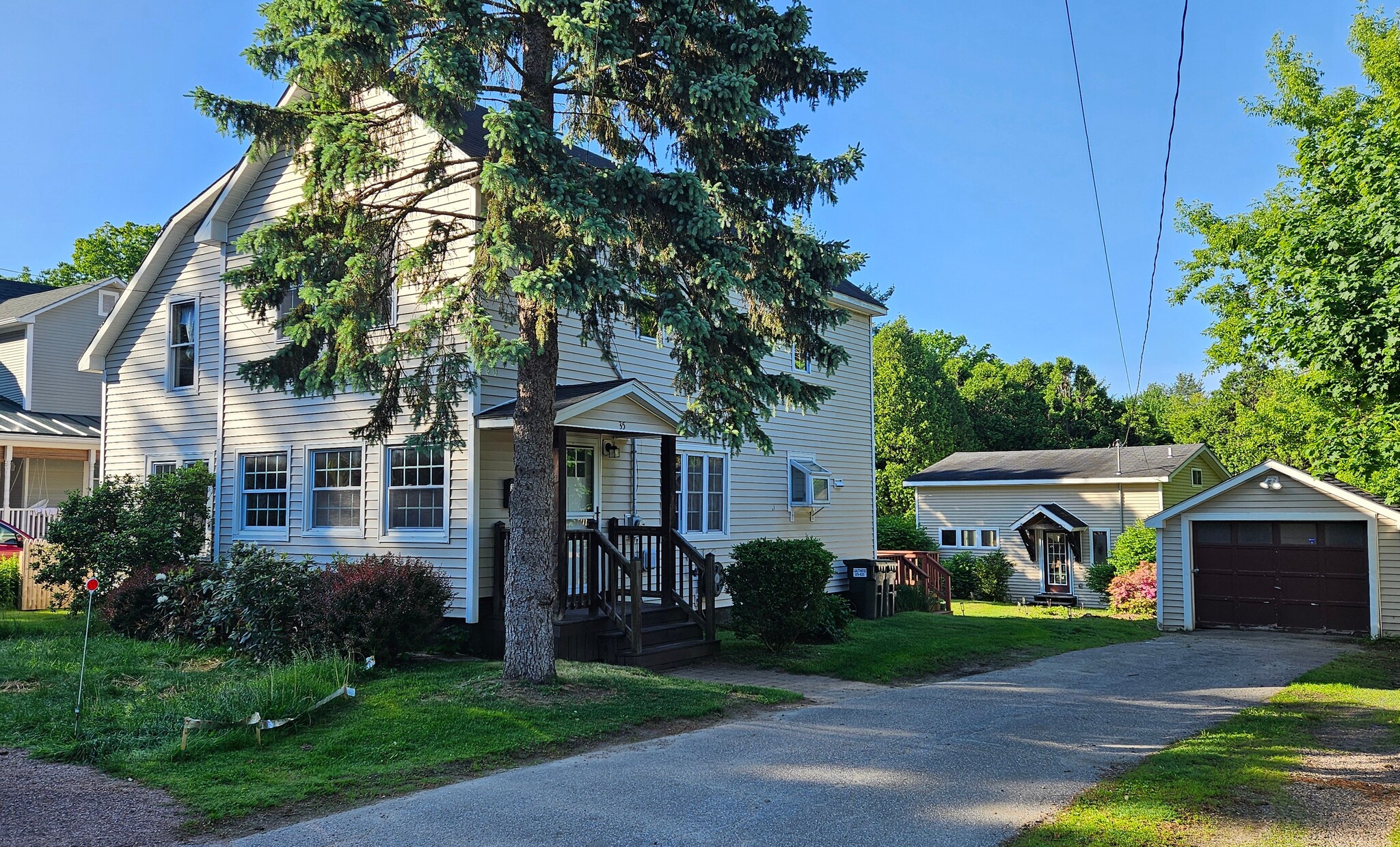 Building Photo - 35 Jackson St