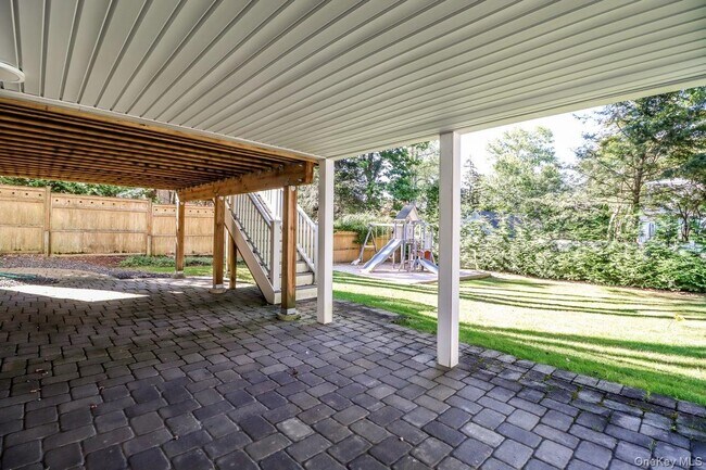 Building Photo - 112 Thornbury Rd