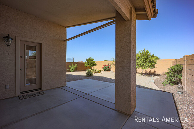 Building Photo - 28514 N Desert Hills Dr