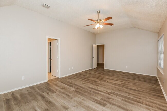 Building Photo - 7806 Calgary Ln