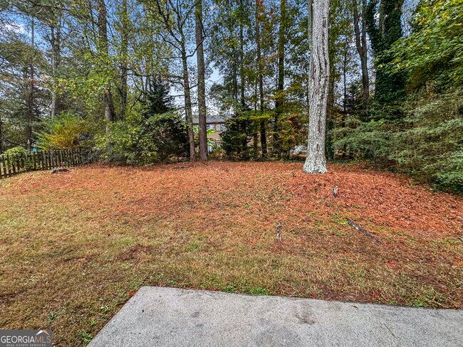 Building Photo - 1577 Linksview Way