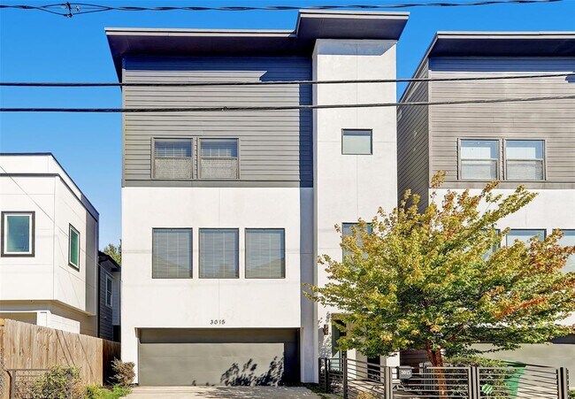 Primary Photo - 3015 Gillespie St