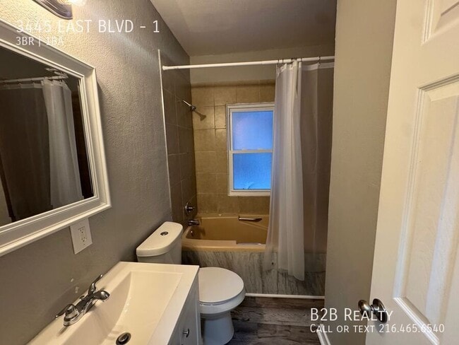 Building Photo - 3445 East Blvd