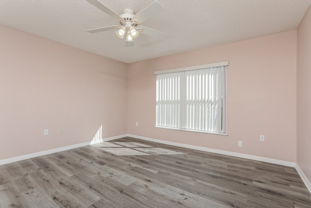 Building Photo - 2142 Sandridge Cir